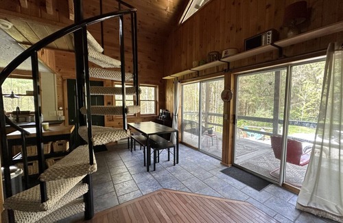Branchport Cabina | Cabin in the woods near the Finger Lakes