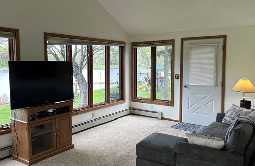 South Haven Cabina | Cabin in Turtle Bay connected to Clearwater Lake