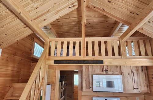Core Creek Cabina | Cabin: Lower Winter prices! Snowbirds Welcome! Bring your boat for fall fishing