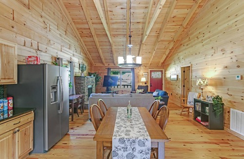 Cleveland Cabina | Cabin near Helen & Lake Resort I 2BD 2BA