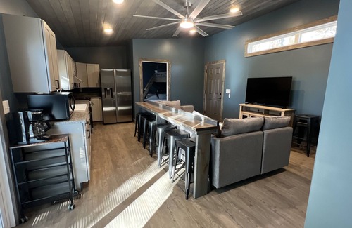 Mount Juliet Cabina | Cabin Near Nashville - Sleeps 9!
