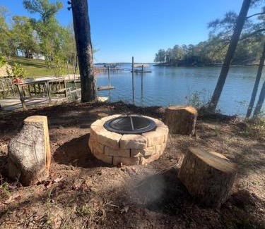 South Toledo Bend Casa | Cabin Nestled on Skiers Cove South Toledo Bend Lake 3 bedroom-5 beds