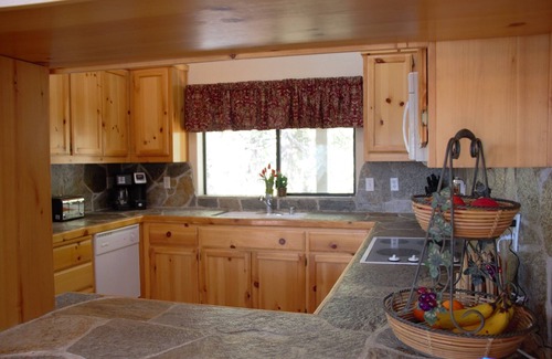 Shaver Lake Casa | Cabin of No Agenda