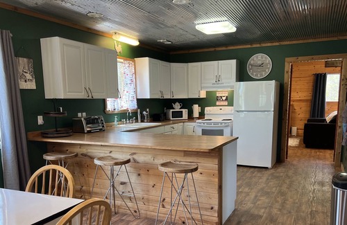 Glencoe Cabina | Cabin On 700 Acre Ranch, inquire about hunting
