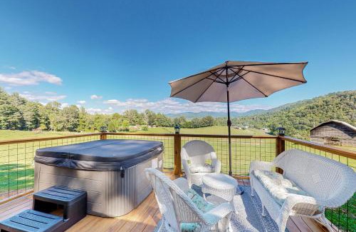Mars Hill Casa | Cabin on Loye & Sunrise Cabin