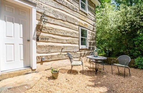 Waterford Cabina | Cabin on the Creekside