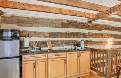 Waterford Cabina | Cabin on the Creekside