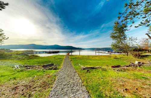 Coeur d'Alene Casa | Cabin On The Lake
