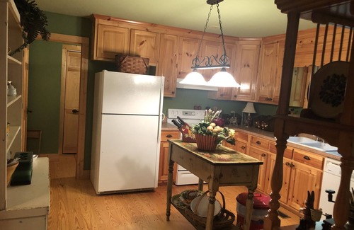 Dahlonega Cabina | Cabin Retreat at the Creek- Dahlonega, Ga