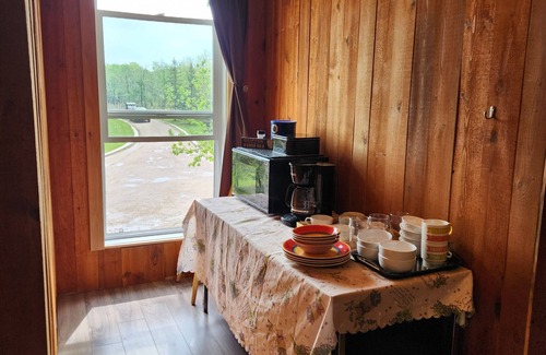 New Bothwell Apartamento | Cabin Style Private Studio Indoor Garage