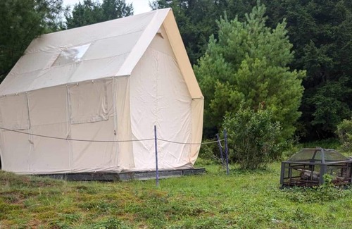 Parksville Alquiler De RV | CABIN TENT ON WORKING RANCH NEAR BETHEL WOODS