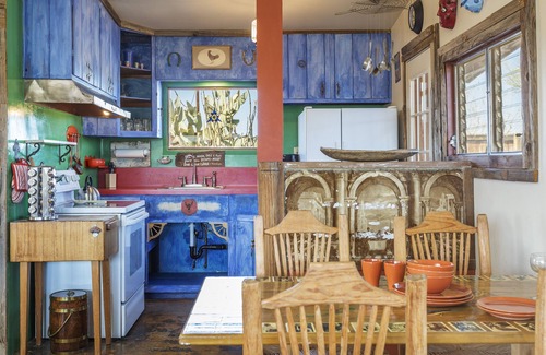Joshua Tree Cabina | 🌵Cabin Under the Stars - Hot Tub, BBQ and Firepit🌵