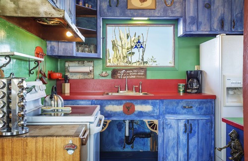 Joshua Tree Cabina | 🌵Cabin Under the Stars - Hot Tub, BBQ and Firepit🌵