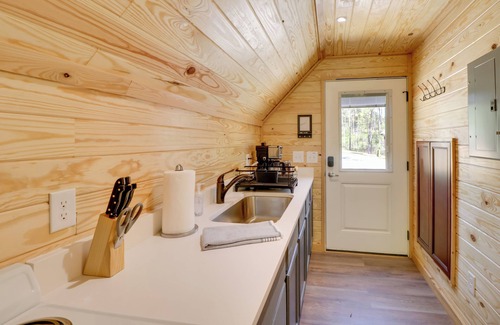 Heflin Apartamento | Cabin w/ Lake Access Near Talladega Nat'l Forest