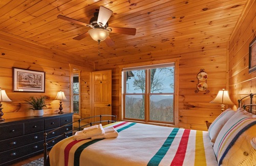 Boone Cabina | Cabin with Appalachian Mountain Views