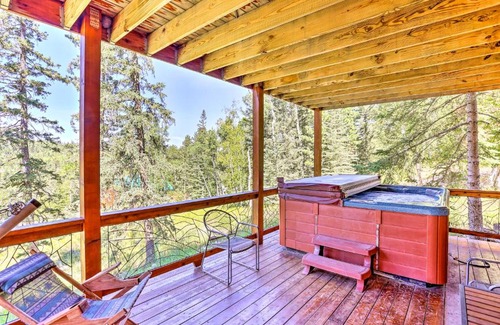 Lead Casa | Cabin with Deck and Hot Tub, Half Mile to Terry Peak!