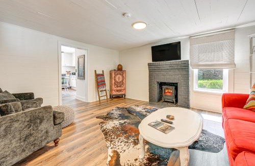 Carrollton Casa | Cabin with Fire Pit - 7 Mi to Downtown Carrollton!
