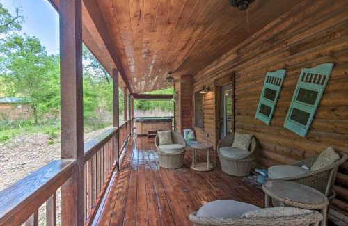 Broken Bow Casa | Cabin with Hot Tub - Near Broken Bow Lake and Hiking!