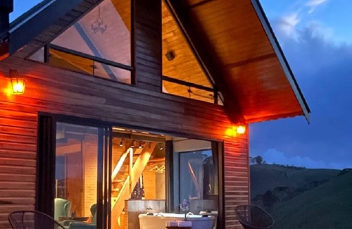 Campos do Jordao Cabina | Tenemos 3 camarotes con 1 o 2 dormitorios, hermosa vista, 4,5 kilometros centrinho