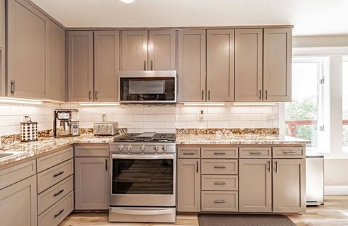 Irwin Cabina | Cabin With Room for Everyone