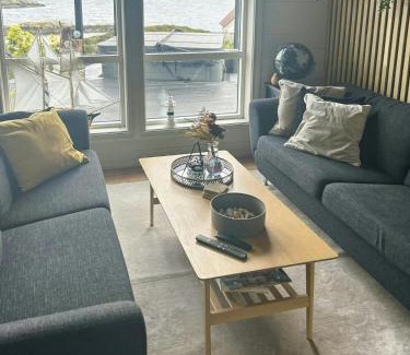 Gulen Municipality Casa | Cabin With Sea Views In Mjømna