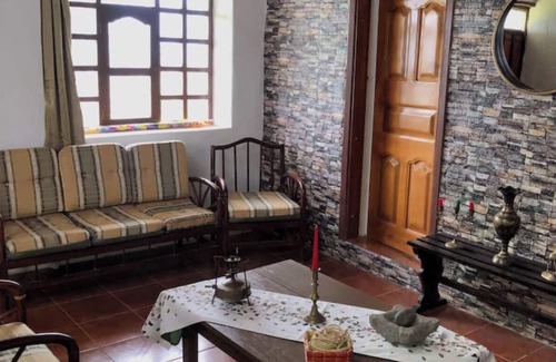 Tumbaco Cabina | Cabaña con Vista Única en Quito