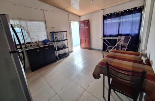 Brasilito Apartamento | Cabina Grande en Brasilito con Piscina a 2 min de la playa
