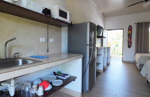 Puerto Carrillo Hotel | Cabinas el Colibri