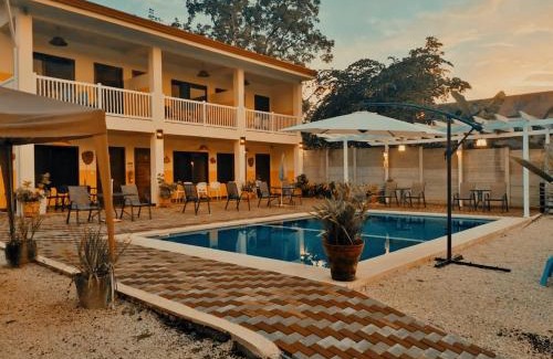 Puerto Carrillo Hotel | Cabinas El Colibri, Apart Hotel
