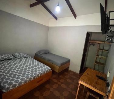 Bratsi Hotel | Cabinas El Mango