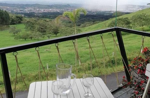 Quesada Cama Y Desayuno | Cabinas Las Nubes CR