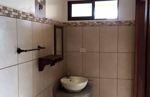 Mogote de Bagaces Hotel | Cabinas Ledezma