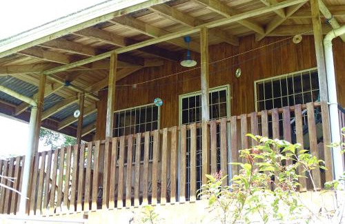 Cahuita Cabina | Cabinas Los Tucanes