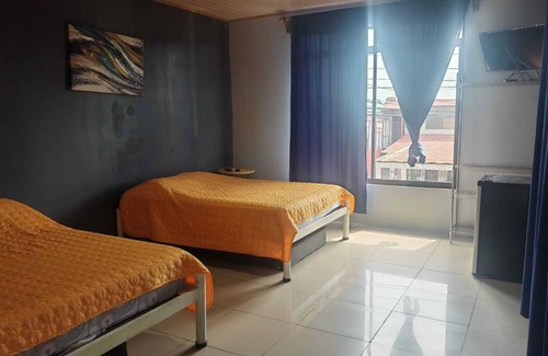Puntarenas Hotel | Cabinas Luciana