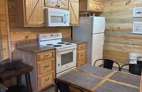 Cullman Cabina | Cabin’s A & B ~ Smith Lake Alabama