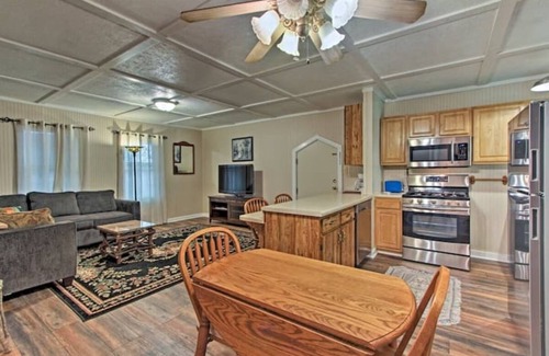Del Rio Cabina | Cabins at Brush Creek Mtn-Creekside
