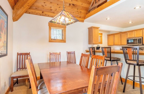 Montezuma Cabaña | Cabins in the Pines #12 by Summit County Mountain Retreats