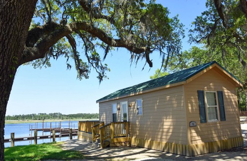 Georgetown Cabina | Cabins On the Sampit River .
