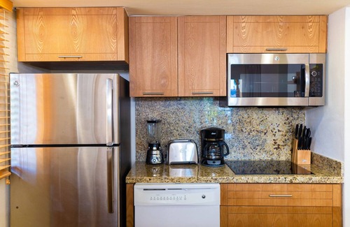 Ampliación Juárez Condominio | Cabo 2BR Medano Beach Family friendly. Swimming, warm breezes and more!