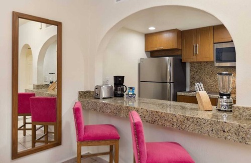 Ampliación Juárez Apartamento | CABO BEACH RESORT & SPA, 1 bedroom ocean view suite in fabulous Cabo San Lucas!