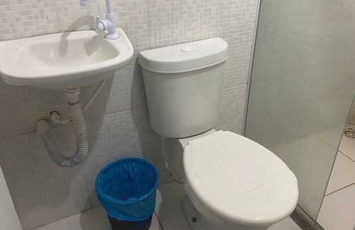 Jardim Flamboyant Apartamento | Cabo Frio - Suite 14 - Vila Nova - Aluguel Economico