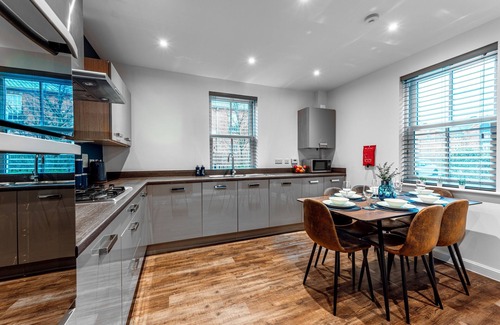 Colchester Casa | Caboose Stays - Cavalry Road
