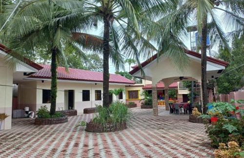 Nueva Valencia Casa | CABRERA GUEST HOUSE exGREEN BAMBOO GUIMARAS