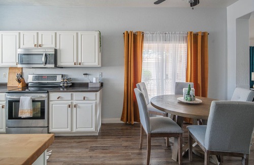 Countryside Casa | Cactus oasis in Suburban Phoenix