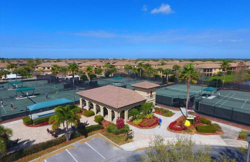 Braden River Casa | Caddy's Corner! Golf Course Views! Located in River Strand Golf & Country Club