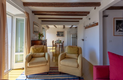 Gonte Apartamento | Cadebei 2. Relaxing lake view in the charming, quiet hamlet of Gonte.