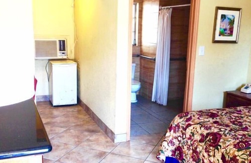 Indian Beach Sapphire Shores Hotel | Cadillac Motel