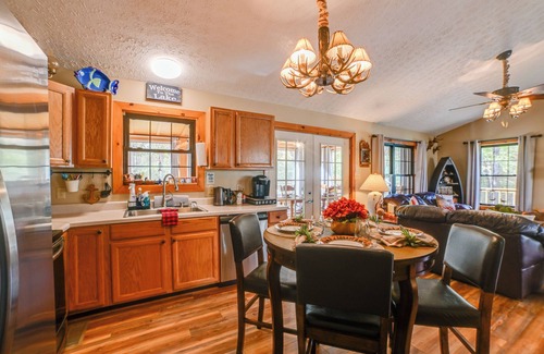 Cadiz Casa | Cadiz Vacation Home w/ Deck: Walk to Lake Barkley