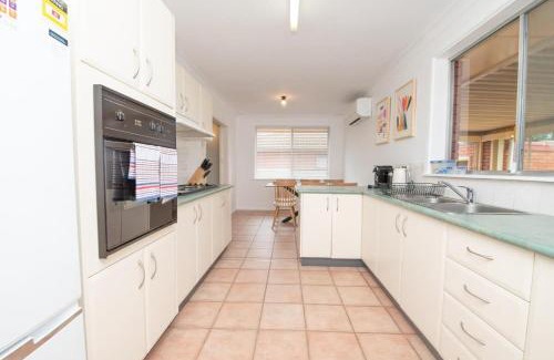 Orange Villa | Cadogan House - Professionally Styled in CBD