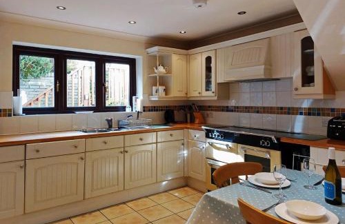 Dolgellau Casa | Caer Dderwen Oak Field family home in Dolgellau